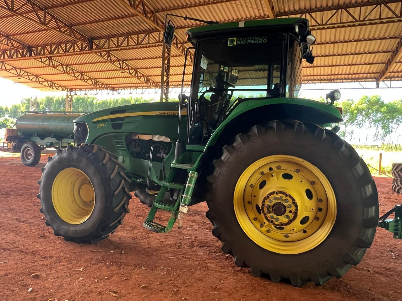 Trator John Deere 7185J 2012